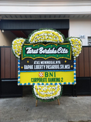 Papan Bunga Duka di Pangkalan Lada