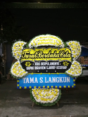 Papan Bunga Duka di Pangkalan Lada