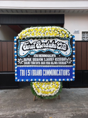 Papan Bunga Duka di Pangkalan Lada